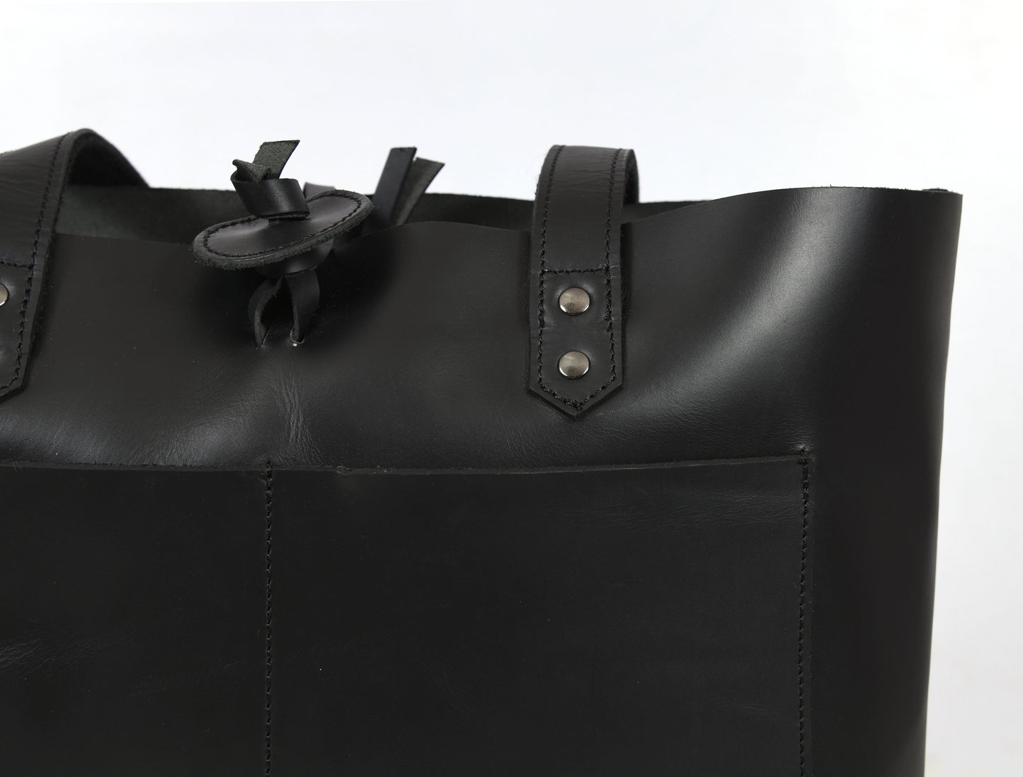 Leather Willow Tote - Velora Luxury Fashion