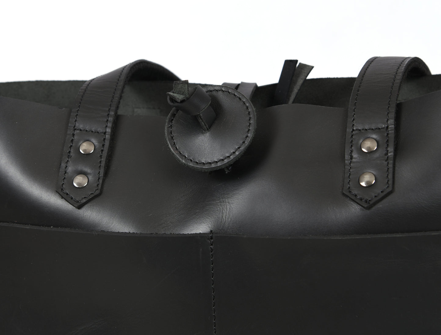 Leather Willow Tote - Velora Luxury Fashion