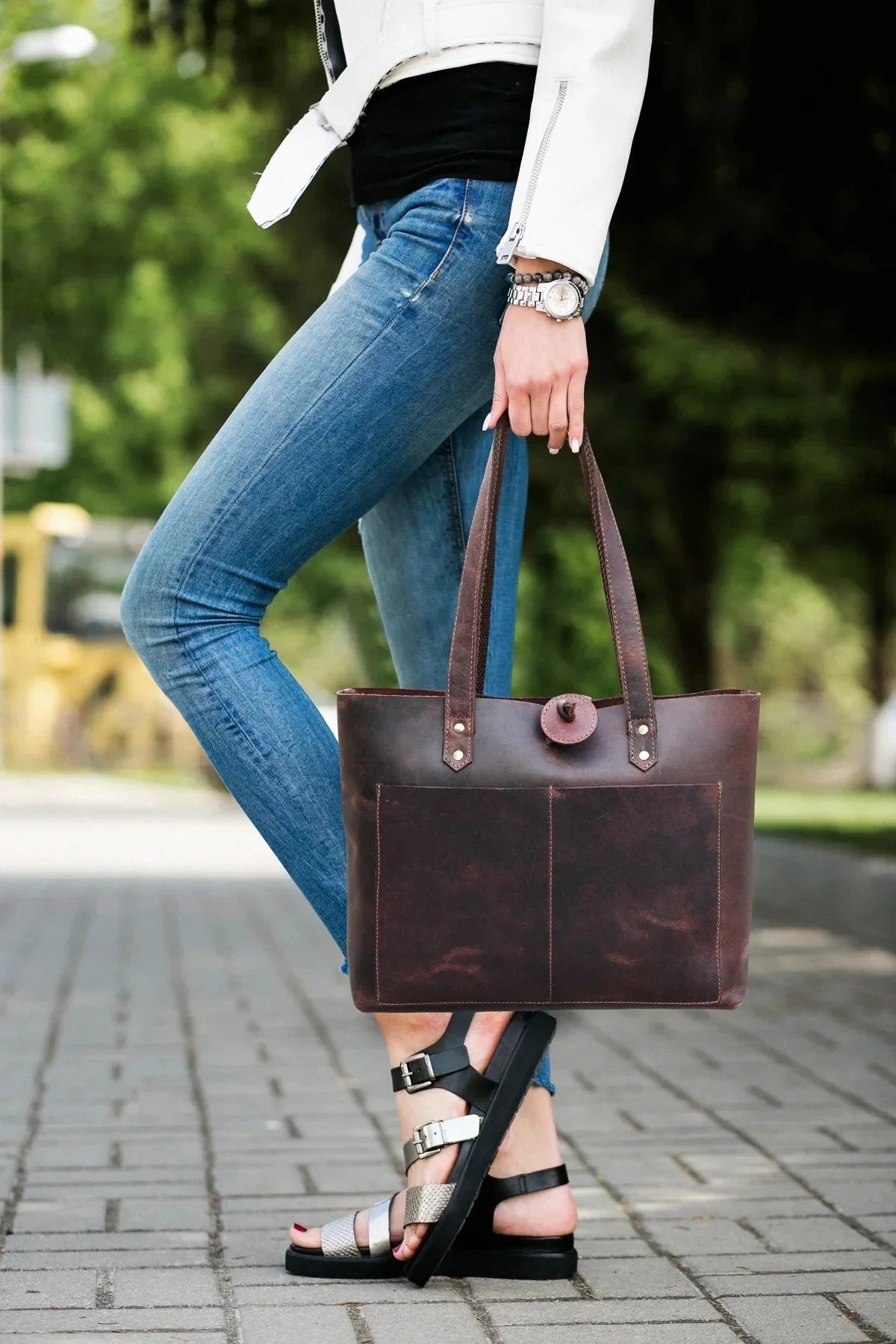Leather Willow Tote www.Shopthatapp.com