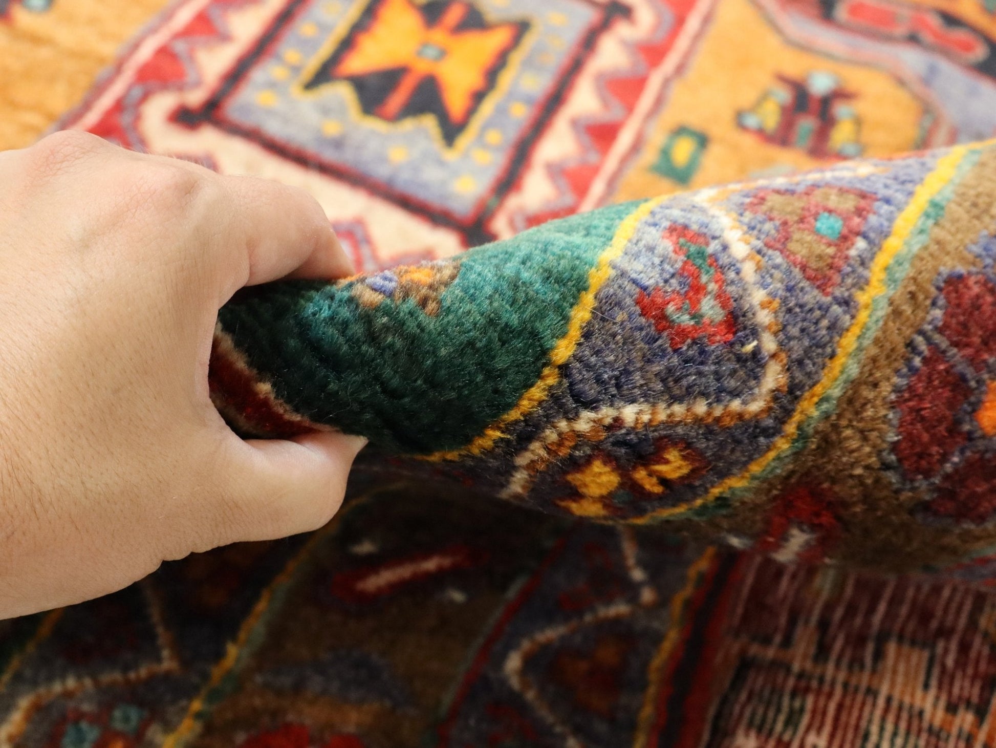 NW Persian Rug | 5' 1” x 9' - Velora