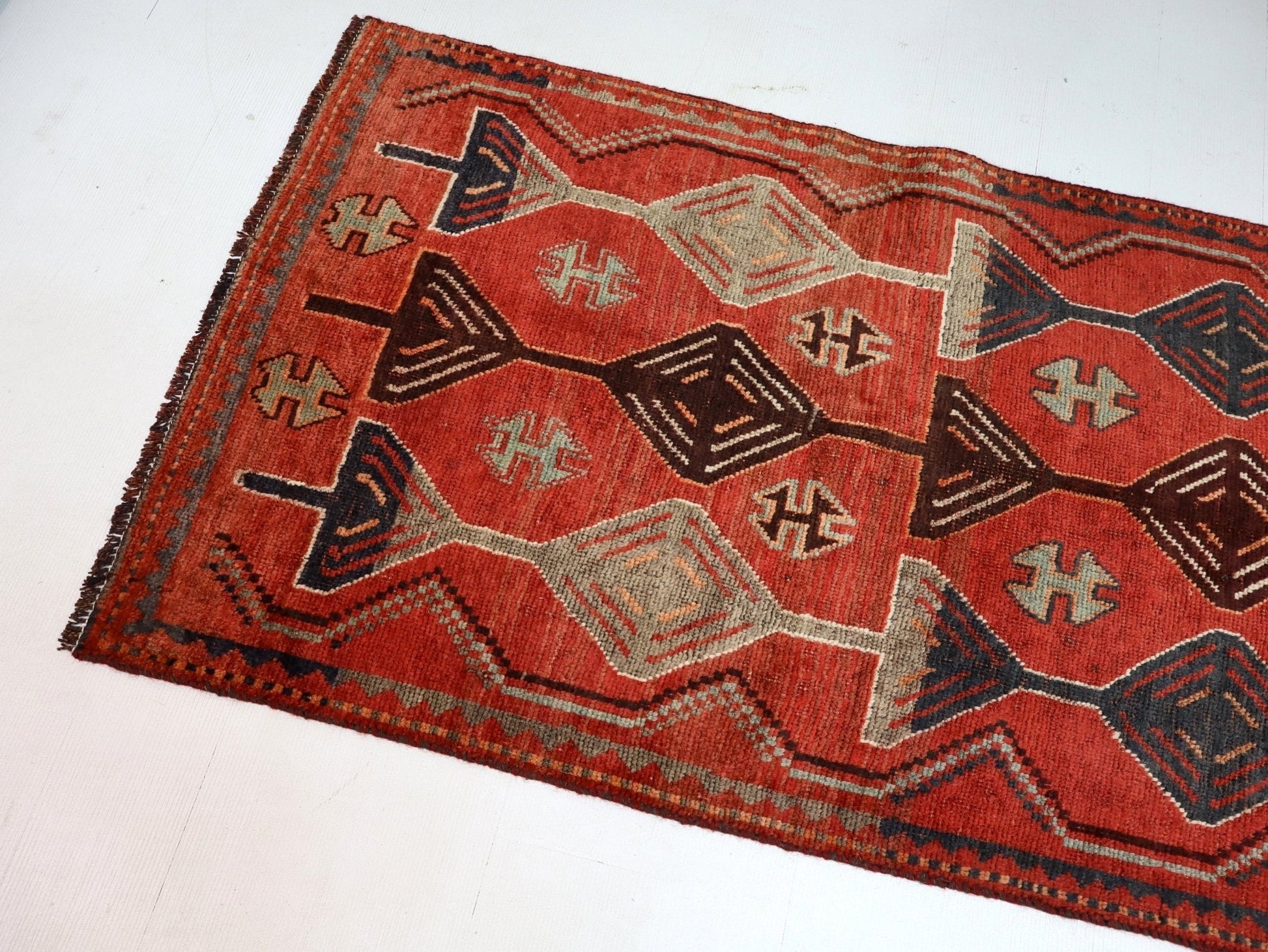 Persian Luri Runner Rug | 3' 1” x 8' 8" - Velora