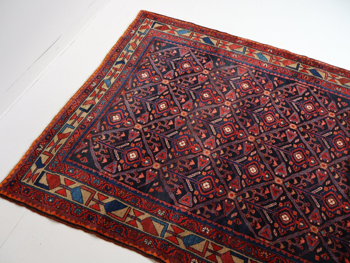 Persian Nahavand Rug | 5' 2" x 10' 8" - Velora