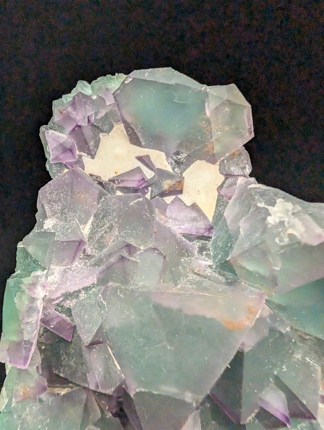 Rare De’an Fluorite Cluster – UV Reactive Green & Purple Crystal from Jiangxi, China