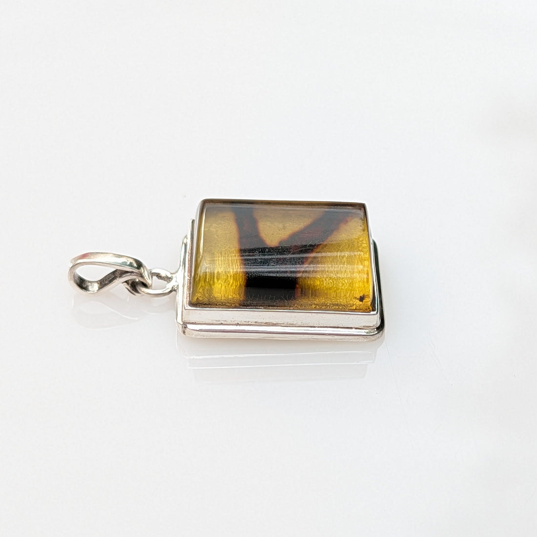 Solar Vein Pendant | Sterling Silver Baltic Silver | Tears of the Sun