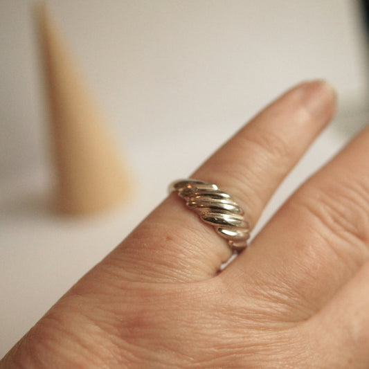 Shrimp Ring Silver or Gold