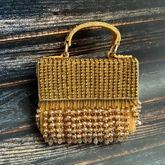 The OUTSPOKEN sling Bag - Velora Luxury Fashion