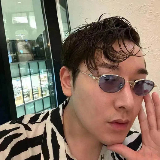 Versatile UV Resistant Sunglasses With Oval Shape - Velora