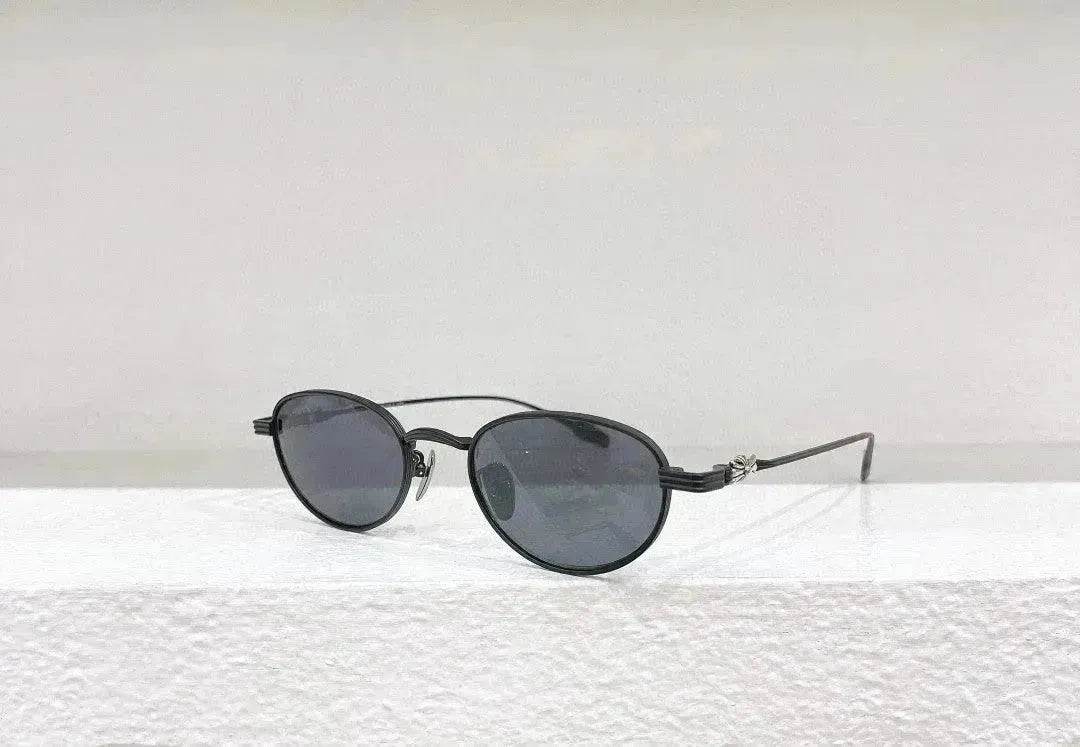 Versatile UV Resistant Sunglasses With Oval Shape - Velora